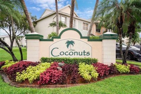 Townhouse in Weston, Florida 2 bedrooms, 103.12 sq.m. № 2076147 - photo 24