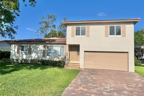 Villa ou maison à Coral Springs, Floride 2 chambres, 239.69 m2 № 2024203