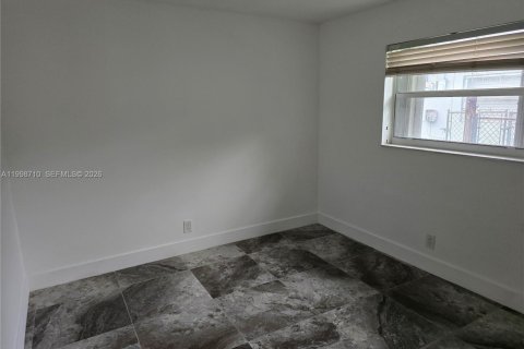 Villa ou maison à louer à Fort Lauderdale, Floride: 3 chambres, 111.48 m2 № 2060879 - photo 15