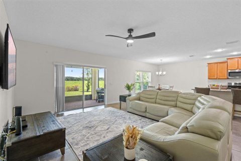 House in BELLALAGO in Kissimmee, Florida 3 bedrooms, 168.15 sq.m. № 1825307 - photo 21