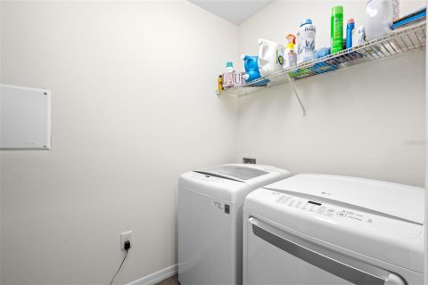House in BELLALAGO in Kissimmee, Florida 3 bedrooms, 168.15 sq.m. № 1825307 - photo 8