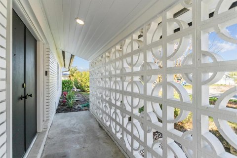 Casa en venta en Tampa, Florida, 3 dormitorios, 123.75 m2 № 1550300 - foto 4