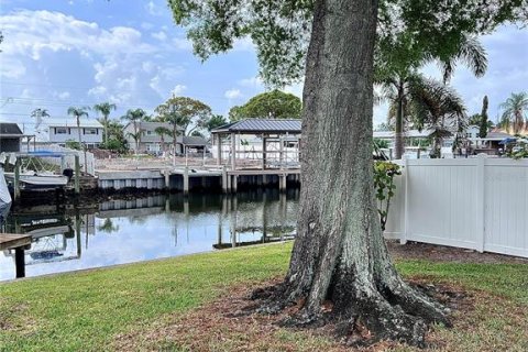 Casa en venta en Tampa, Florida, 3 dormitorios, 123.75 m2 № 1550300 - foto 16
