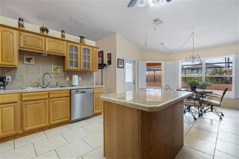 Villa ou maison à vendre à Ocala, Floride: 4 chambres, 312.71 m2 № 2215695 - photo 10