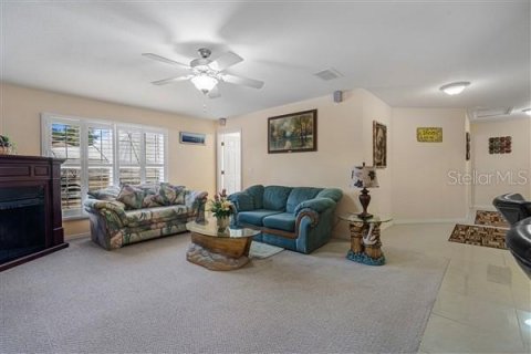 Villa ou maison à vendre à Ocala, Floride: 4 chambres, 312.71 m2 № 2215695 - photo 14