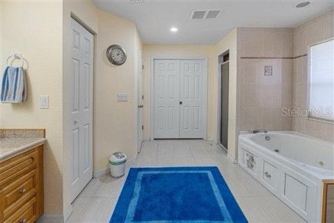Villa ou maison à vendre à Ocala, Floride: 4 chambres, 312.71 m2 № 2215695 - photo 20