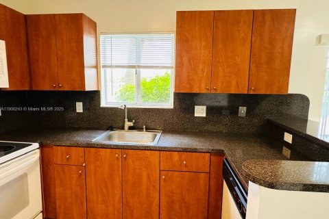 Condo in Homestead, Florida, 3 bedrooms  № 2015900 - photo 13