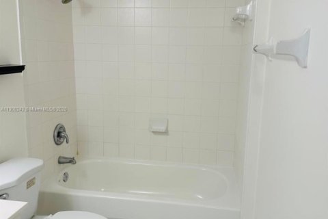 Condo in Homestead, Florida, 3 bedrooms  № 2015900 - photo 17