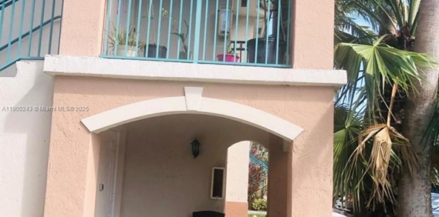 Condo in Homestead, Florida, 3 bedrooms  № 2015900