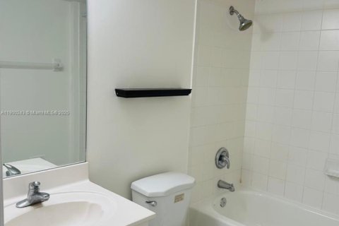 Condo in Homestead, Florida, 3 bedrooms  № 2015900 - photo 16