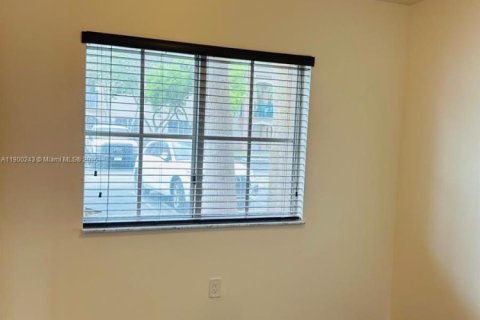 Condo in Homestead, Florida, 3 bedrooms  № 2015900 - photo 24