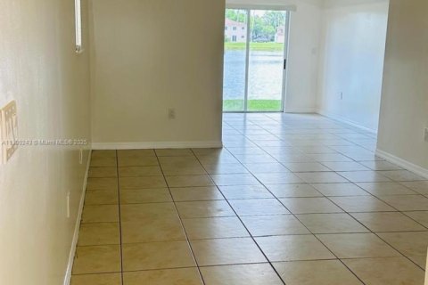 Condo in Homestead, Florida, 3 bedrooms  № 2015900 - photo 30