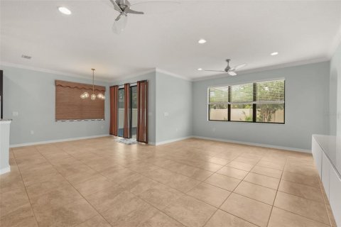 House in Sanford, Florida 6 bedrooms, 350.61 sq.m. № 2215863 - photo 15