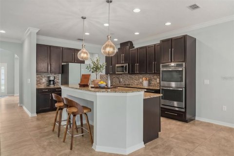 House in Sanford, Florida 6 bedrooms, 350.61 sq.m. № 2215863 - photo 3