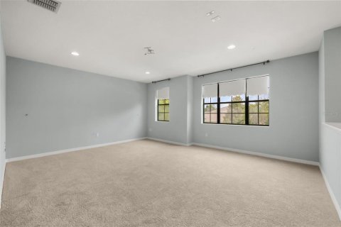 House in Sanford, Florida 6 bedrooms, 350.61 sq.m. № 2215863 - photo 23