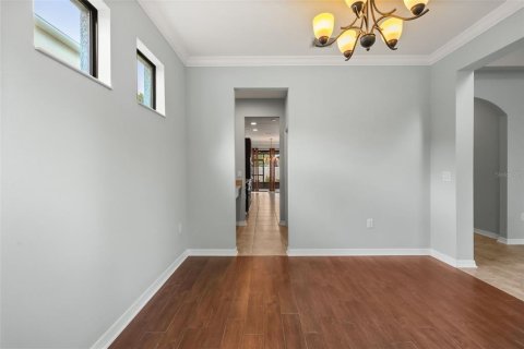 House in Sanford, Florida 6 bedrooms, 350.61 sq.m. № 2215863 - photo 18