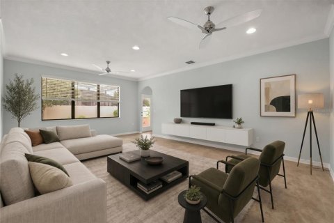 House in Sanford, Florida 6 bedrooms, 350.61 sq.m. № 2215863 - photo 8