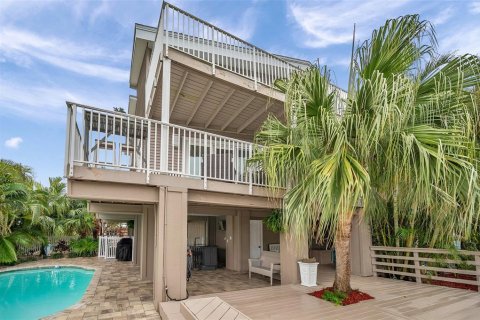 Villa ou maison à vendre à Redington Shores, Floride: 3 chambres, 233.74 m2 № 1523956 - photo 21