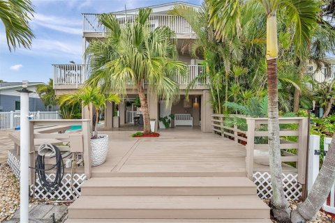 Villa ou maison à vendre à Redington Shores, Floride: 3 chambres, 233.74 m2 № 1523956 - photo 20