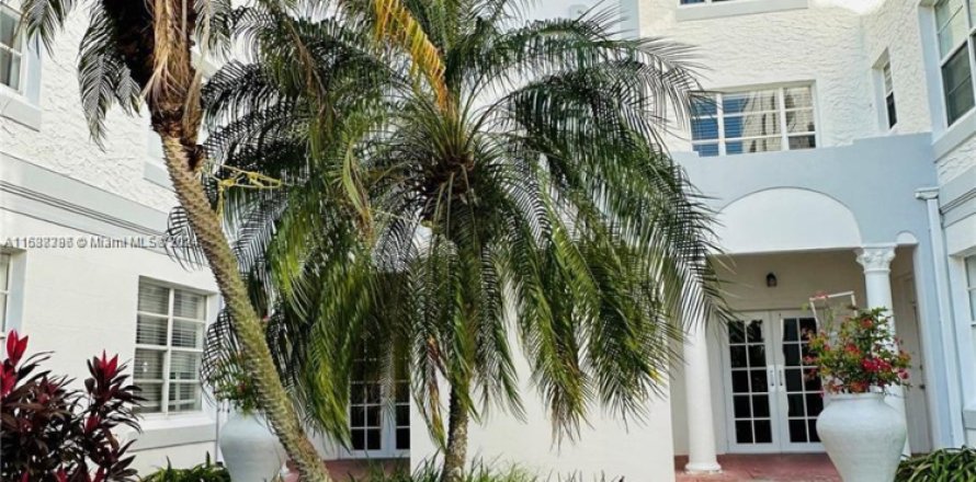 Estudio en el Condominio en Miami Beach, Florida № 1862461