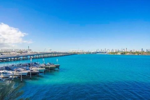 Кондоминиум с 1 спальней в Майами-Бич, Флорида № 2058069