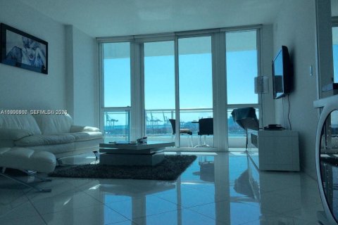 Купить кондоминиум в Майами-Бич, Флорида 1 спальня, 72.19м2, № 2058069 - фото 2