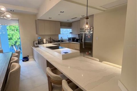 Condo in Aventura, Florida, 4 bedrooms  № 1635848 - photo 17