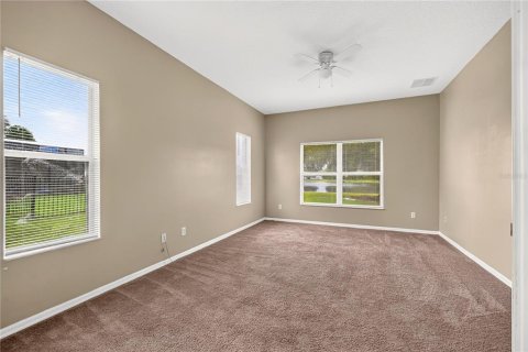 House in Kissimmee, Florida 4 bedrooms, 234.86 sq.m. № 2410657 - photo 25
