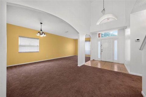 House in Kissimmee, Florida 4 bedrooms, 234.86 sq.m. № 2410657 - photo 7