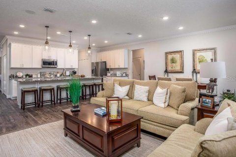 House in Edgewater, Florida 3 bedrooms, 189.89 sq.m. № 1543449 - photo 5