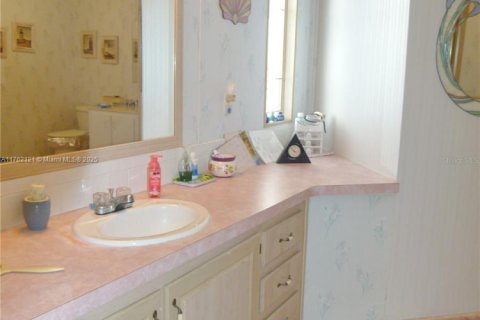 Casa en venta en Okeechobee, Florida, 3 dormitorios, 156.08 m2 № 1693192 - foto 21