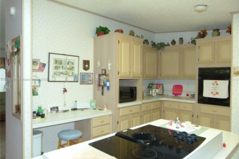 Casa en venta en Okeechobee, Florida, 3 dormitorios, 156.08 m2 № 1693192 - foto 11