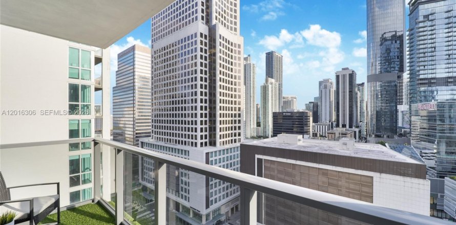 Condo à Miami, Floride, 2 chambres  № 2192257
