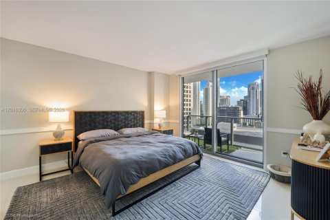 Copropriété à louer à Miami, Floride: 2 chambres, 100.89 m2 № 2192257 - photo 7