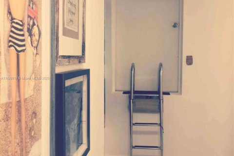 Apartamento en alquiler en Hollywood, Florida № 1779361 - foto 11