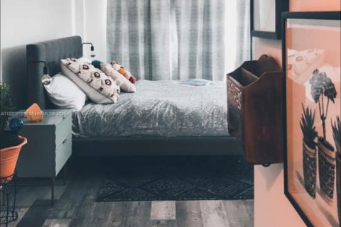 Apartamento en alquiler en Hollywood, Florida № 1779361 - foto 7