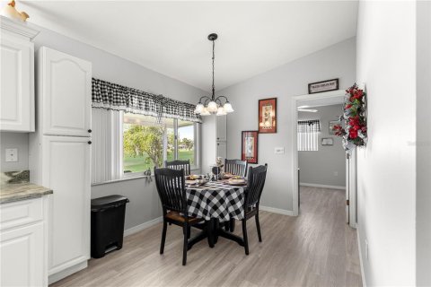 House in Summerfield, Florida 2 bedrooms, 148.92 sq.m. № 1881429 - photo 18