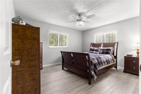 House in Summerfield, Florida 2 bedrooms, 148.92 sq.m. № 1881429 - photo 29