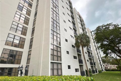 Купить кондоминиум в Санни-Айлс-Бич, Флорида 2 спальни, 83.05м2, № 1029211 - фото 20