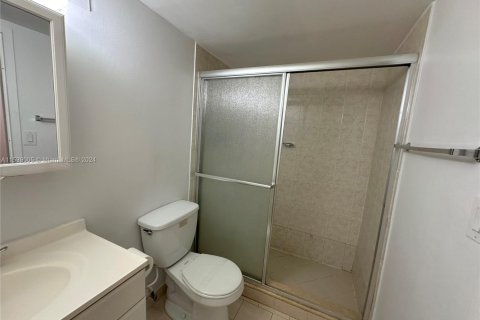 Купить кондоминиум в Санни-Айлс-Бич, Флорида 2 спальни, 83.05м2, № 1029211 - фото 19