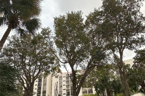 Купить кондоминиум в Санни-Айлс-Бич, Флорида 2 спальни, 83.05м2, № 1029211 - фото 22