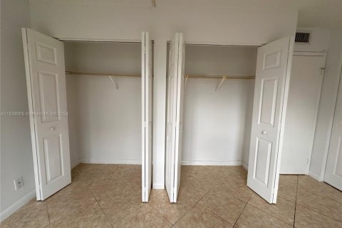 Купить кондоминиум в Санни-Айлс-Бич, Флорида 2 спальни, 83.05м2, № 1029211 - фото 13