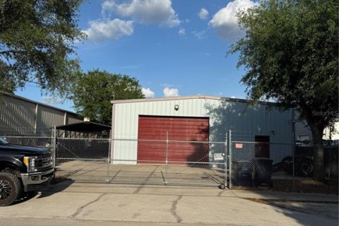 Propiedad comercial en venta en Tampa, Florida, 241.55 m2 № 2321781 - foto 20