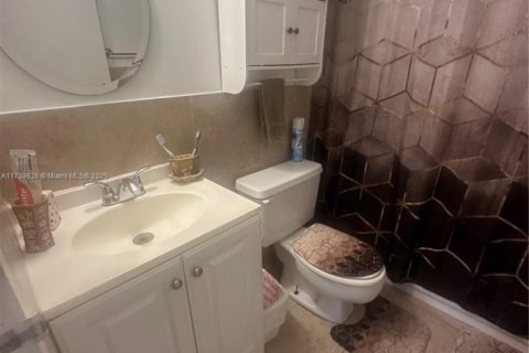 Copropriété à vendre à Hollywood, Floride: 2 chambres № 1985478 - photo 14