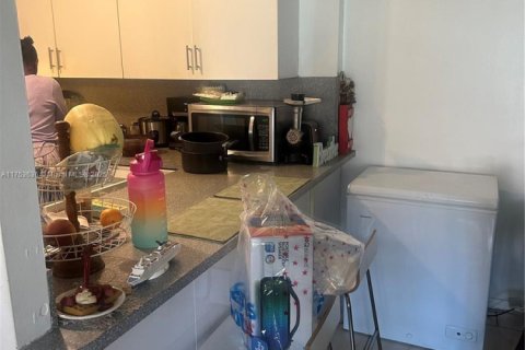 Copropriété à vendre à Hollywood, Floride: 2 chambres № 1985478 - photo 11