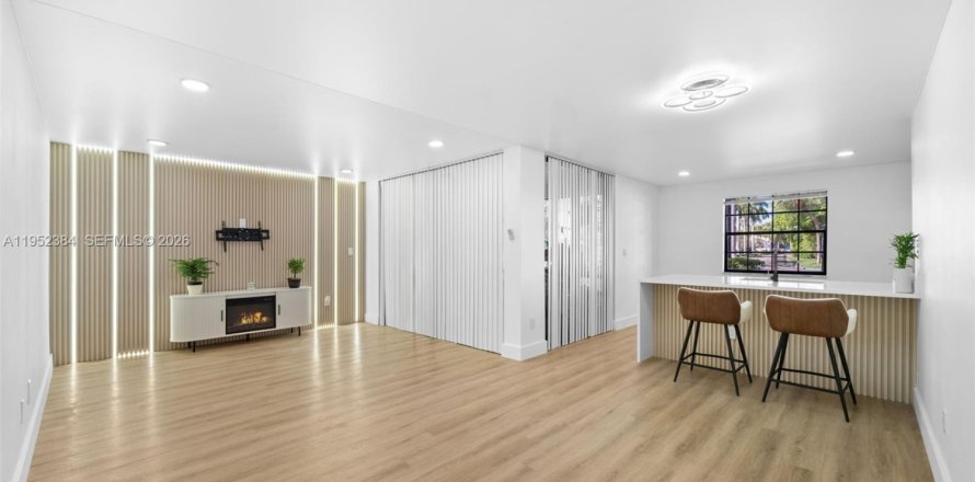 Condo in Aventura, Florida, 2 bedrooms № 2010344