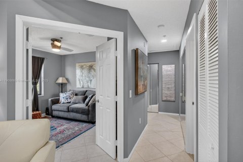 Купить кондоминиум в Бойнтон-Бич, Флорида 3 спальни, 103.59м2, № 1963027 - фото 30