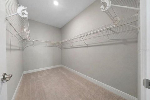 House in Ocala, Florida 3 bedrooms, 216.37 sq.m. № 2420410 - photo 16