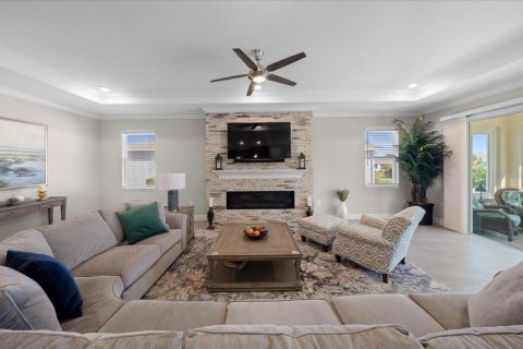 House in Ocala, Florida 3 bedrooms, 216.37 sq.m. № 2420410 - photo 7