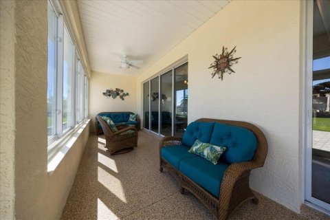 House in Ocala, Florida 3 bedrooms, 216.37 sq.m. № 2420410 - photo 30
